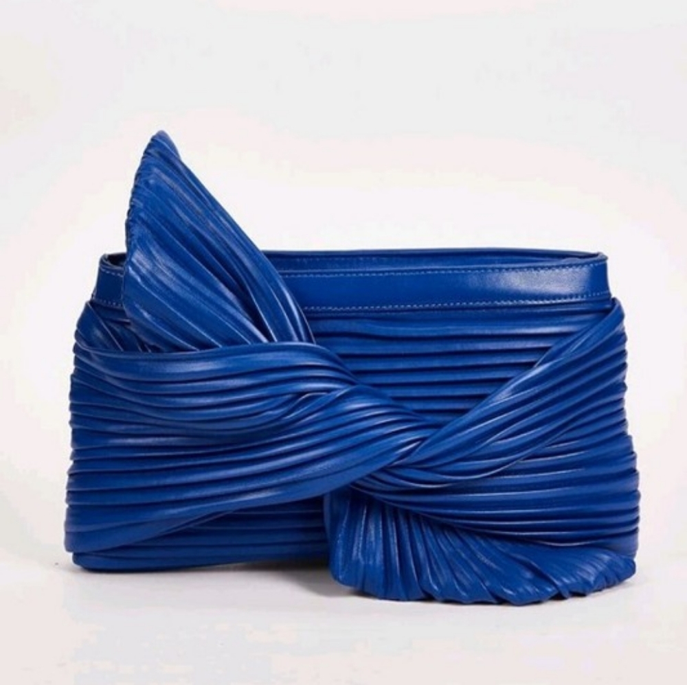 Pleated Clutch Handbag - Picture 7 of 8
